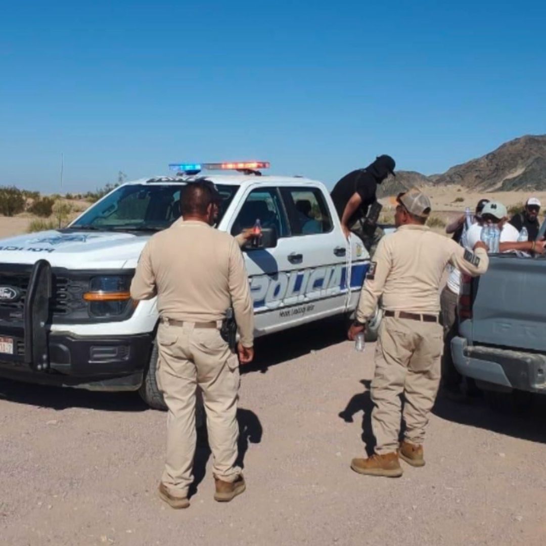 Cineastas Quedan Varados en el Desierto y son Rescatados por un Colectivo de Búsqueda