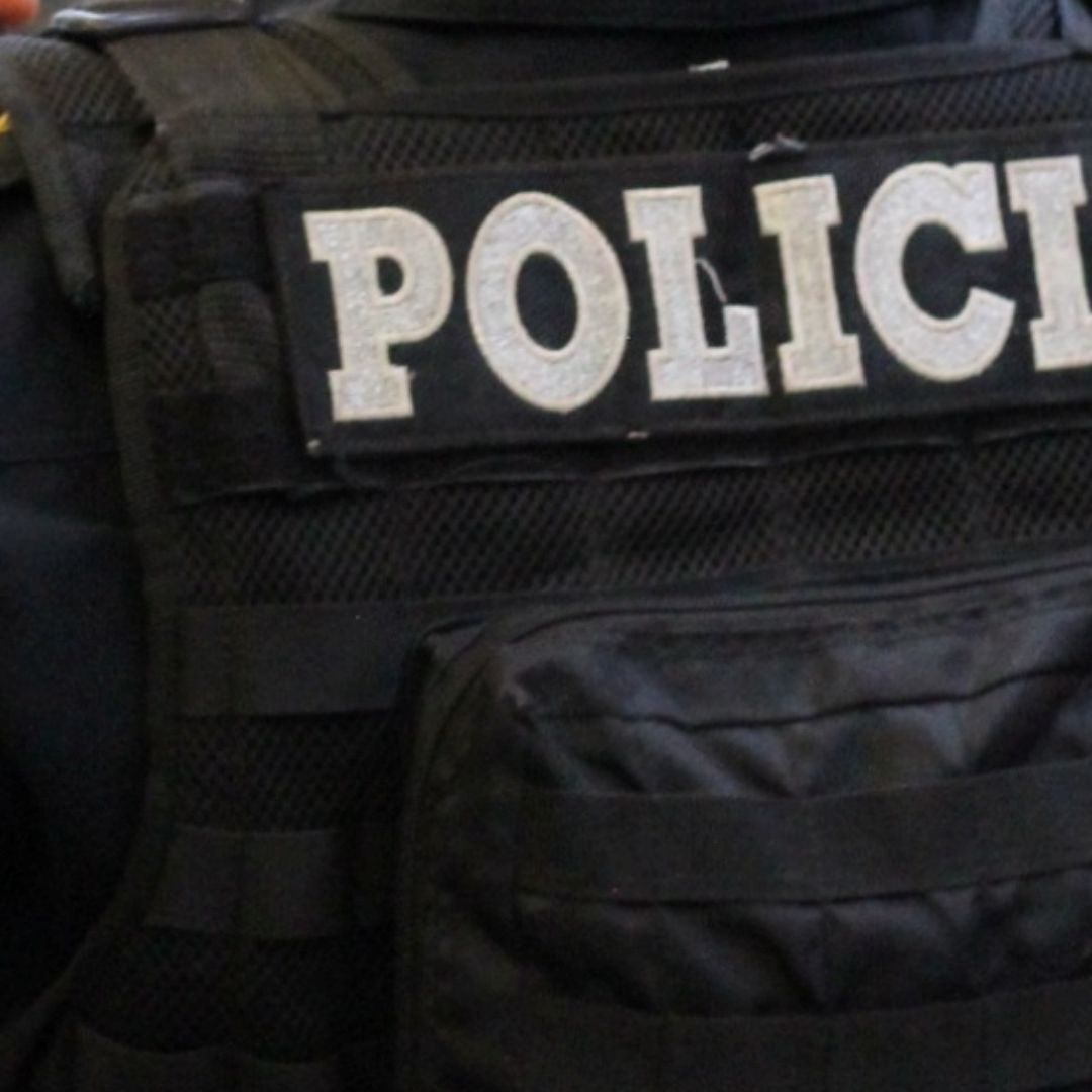 Un hombre que aseguró ser integrante de la Policía Bancaria e Industrial (PBI) intentó pagar con un billete falso en una tienda ubicada en la avenida Parque Lira