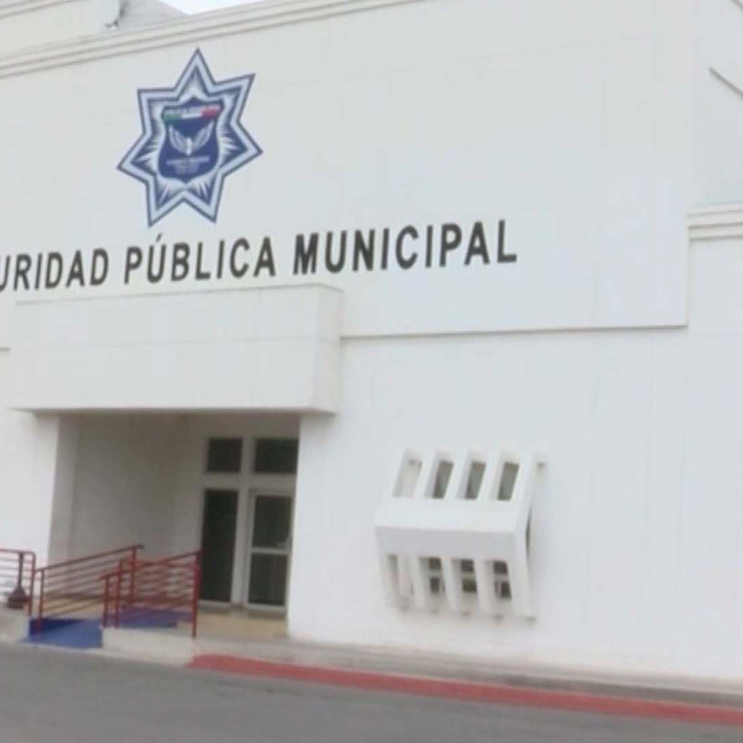 Madre Denuncia a Policías por Presuntamente Golpearla y Detenerla Junto a su Hija