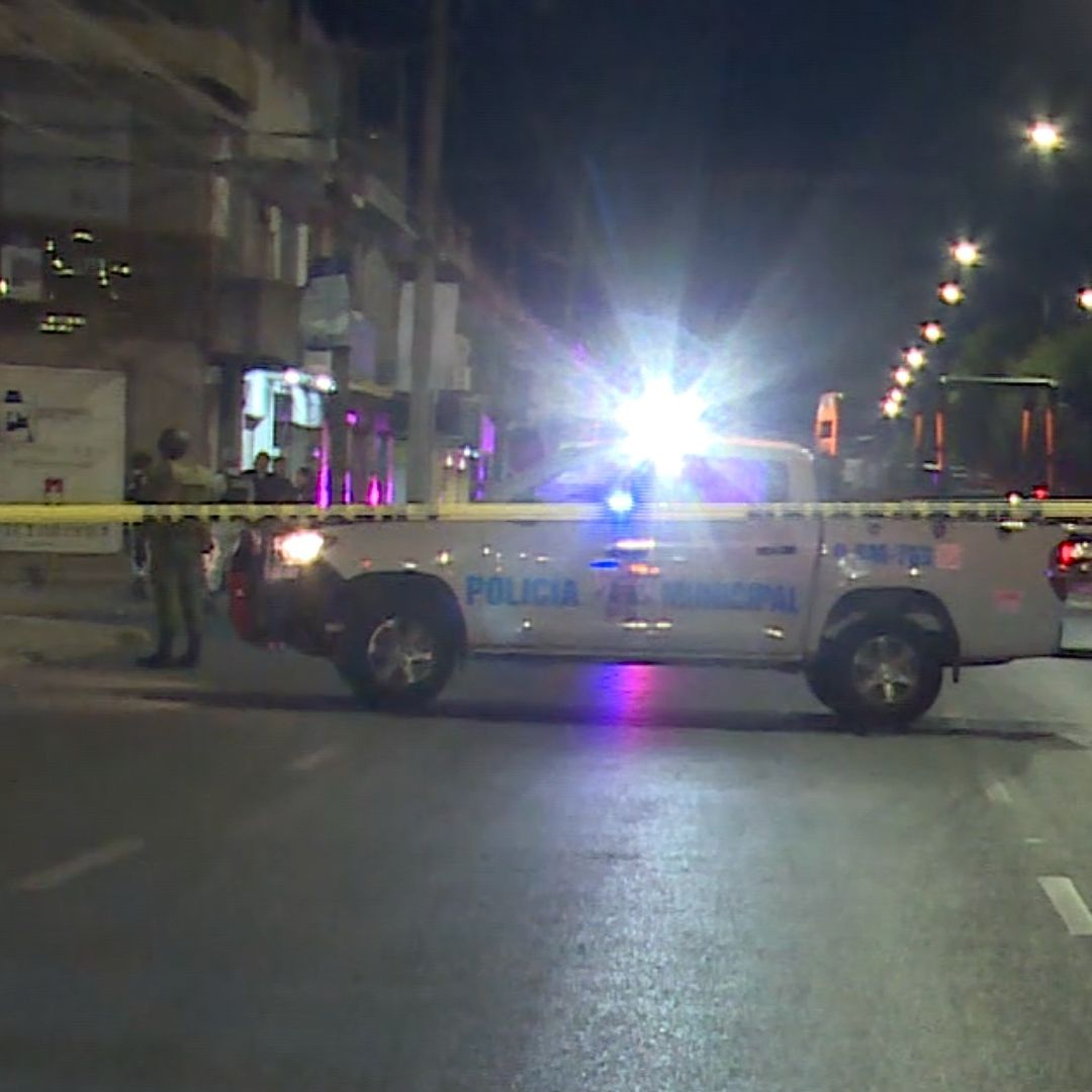 Disparan contra Repartidor de Comida en Motocicleta y lo Asesinan en plena Calle de León