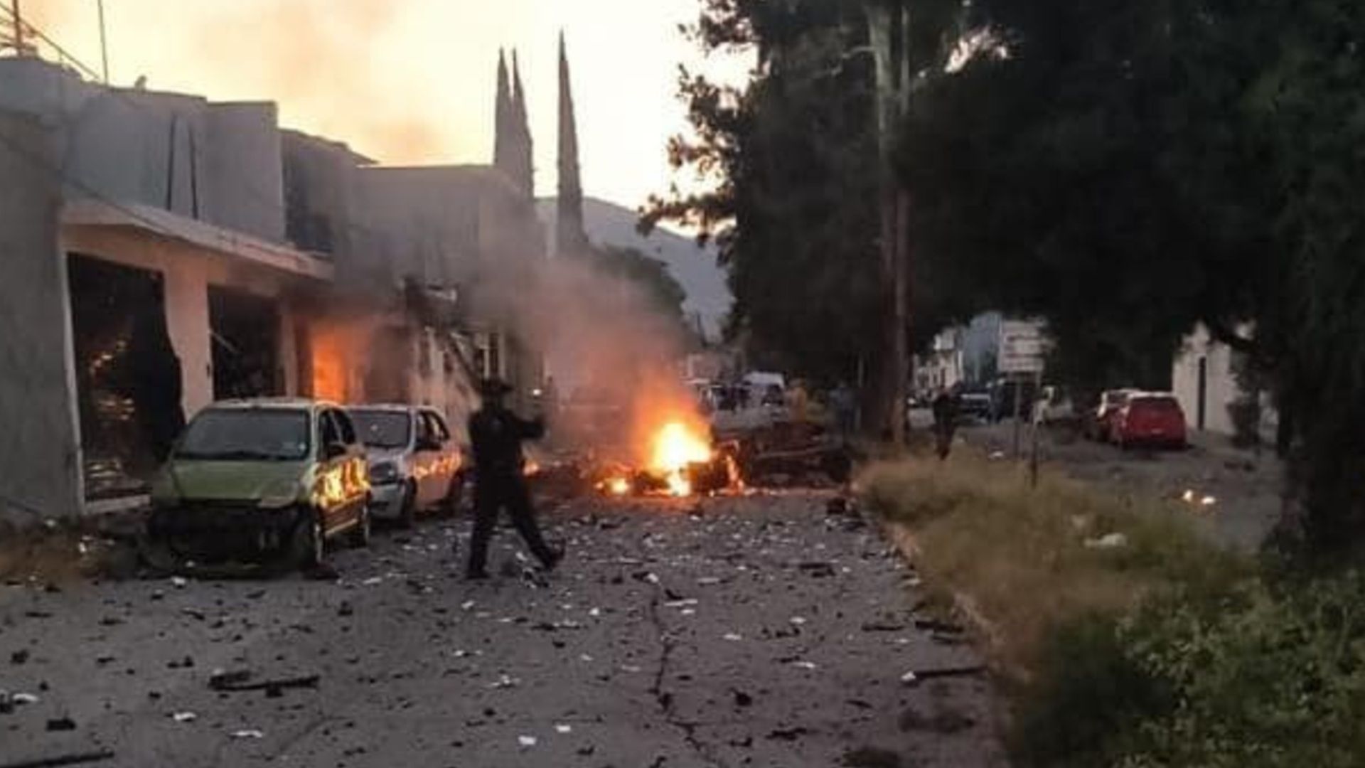 Explota Coche Bomba Afuera de Seguridad Pública de Acámbaro, Hay Tres Policías Lesionados. Foto: Nmás Bajío
