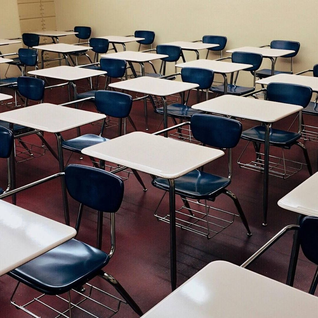 Fuertes lluvias causan suspensión de clases en el municipio de Agua Dulce en el sur de Veracruz.