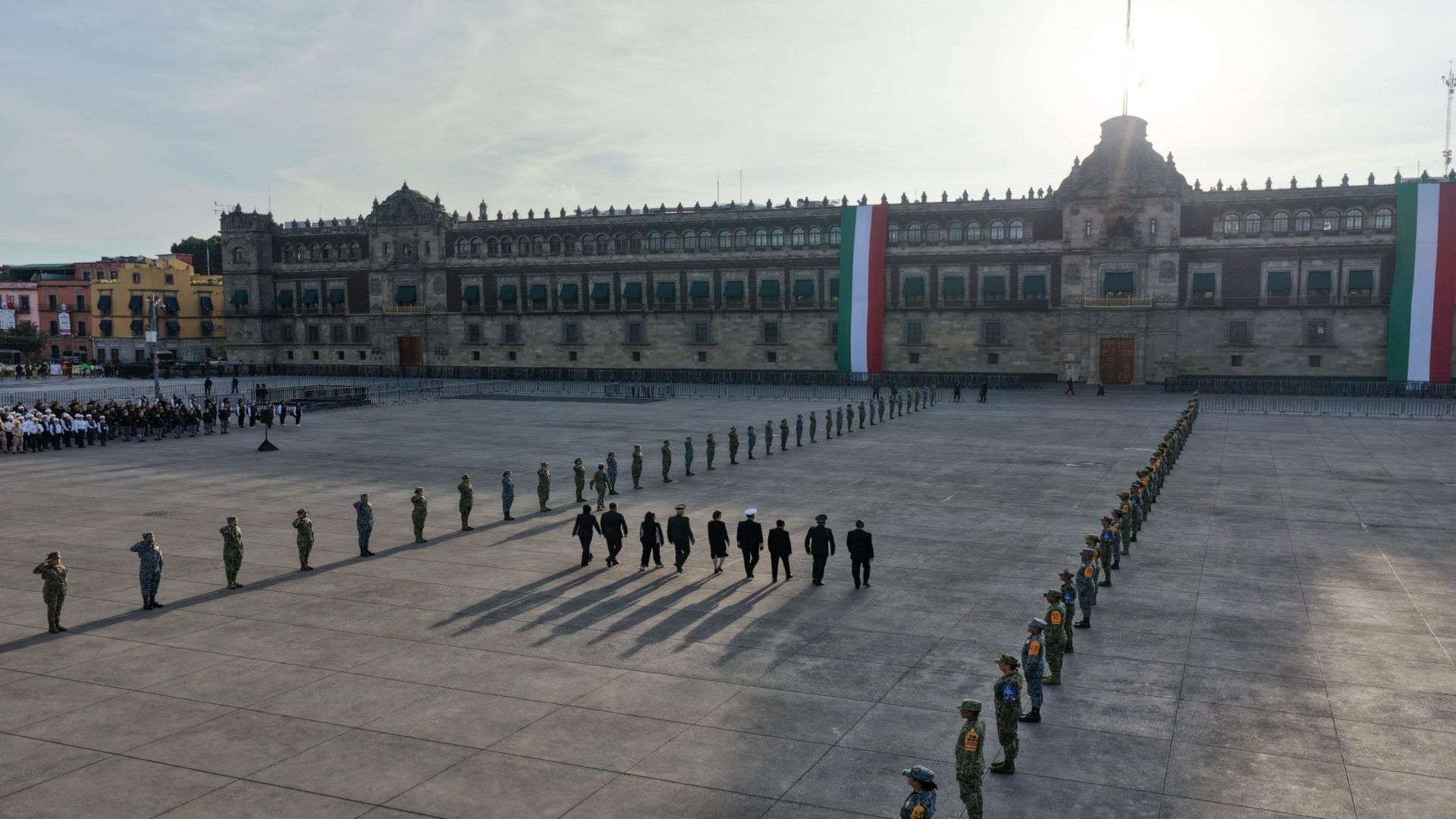 Evento en el Zócalo CDMX hoy 5 de octubre 2025 a qué hora es quién estará