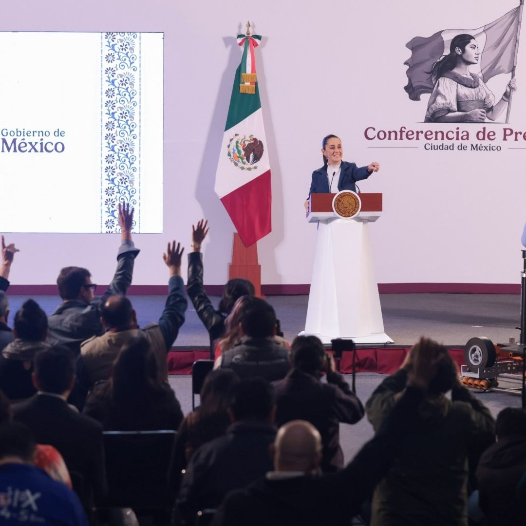 La presidenta Claudia Sheinbaum durante conferencia mañanera en Palacio Nacional