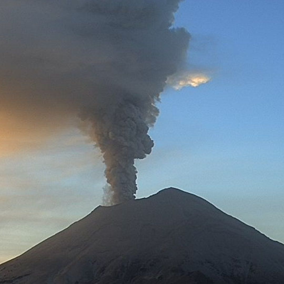 Liberación de Energía del Volcán Popocatépetl con sus Emisiones ¿Es Bueno?. Foto: X @webcamsdemexico