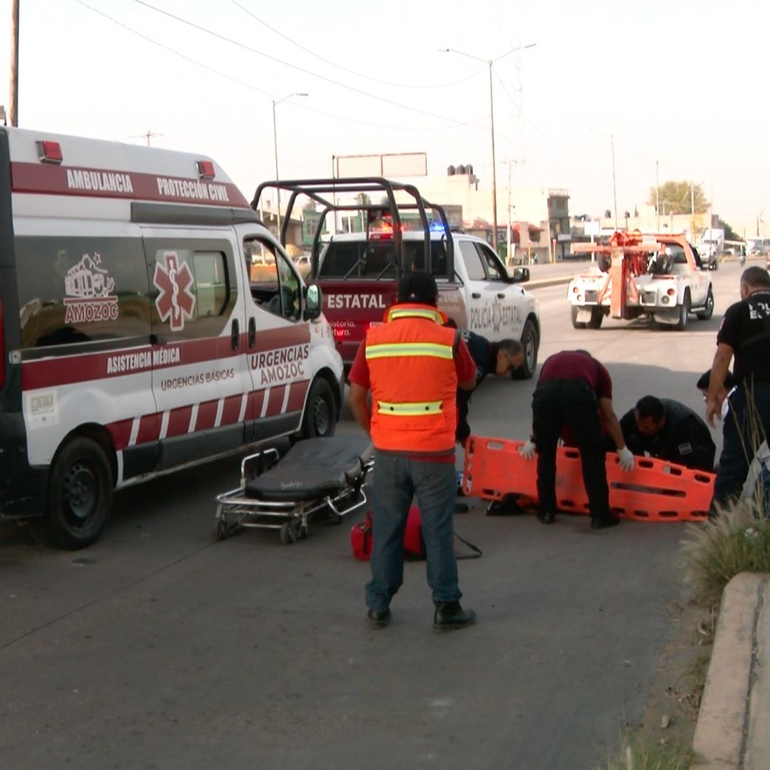 Motociclista lesionado tras caer de puente del Periférico Ecológico en Puebla.