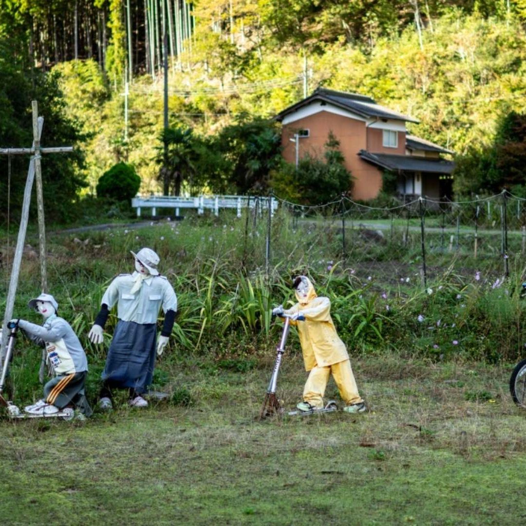 Ichinono, el Pueblo Japonés Lleno de Marionetas donde Solo Vive un Niño