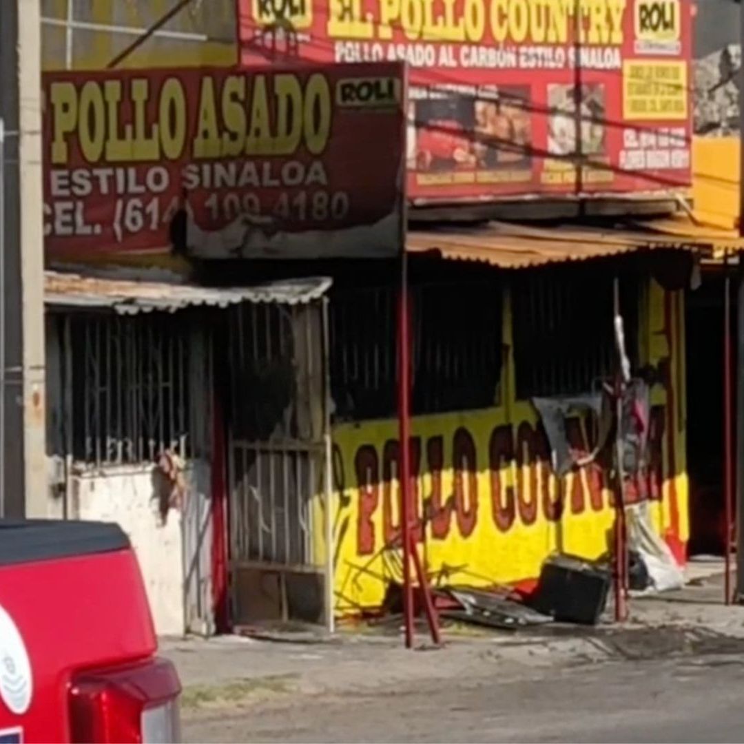 Se Incendia Negocio de Pollos Asados al Sur de Chihuahua