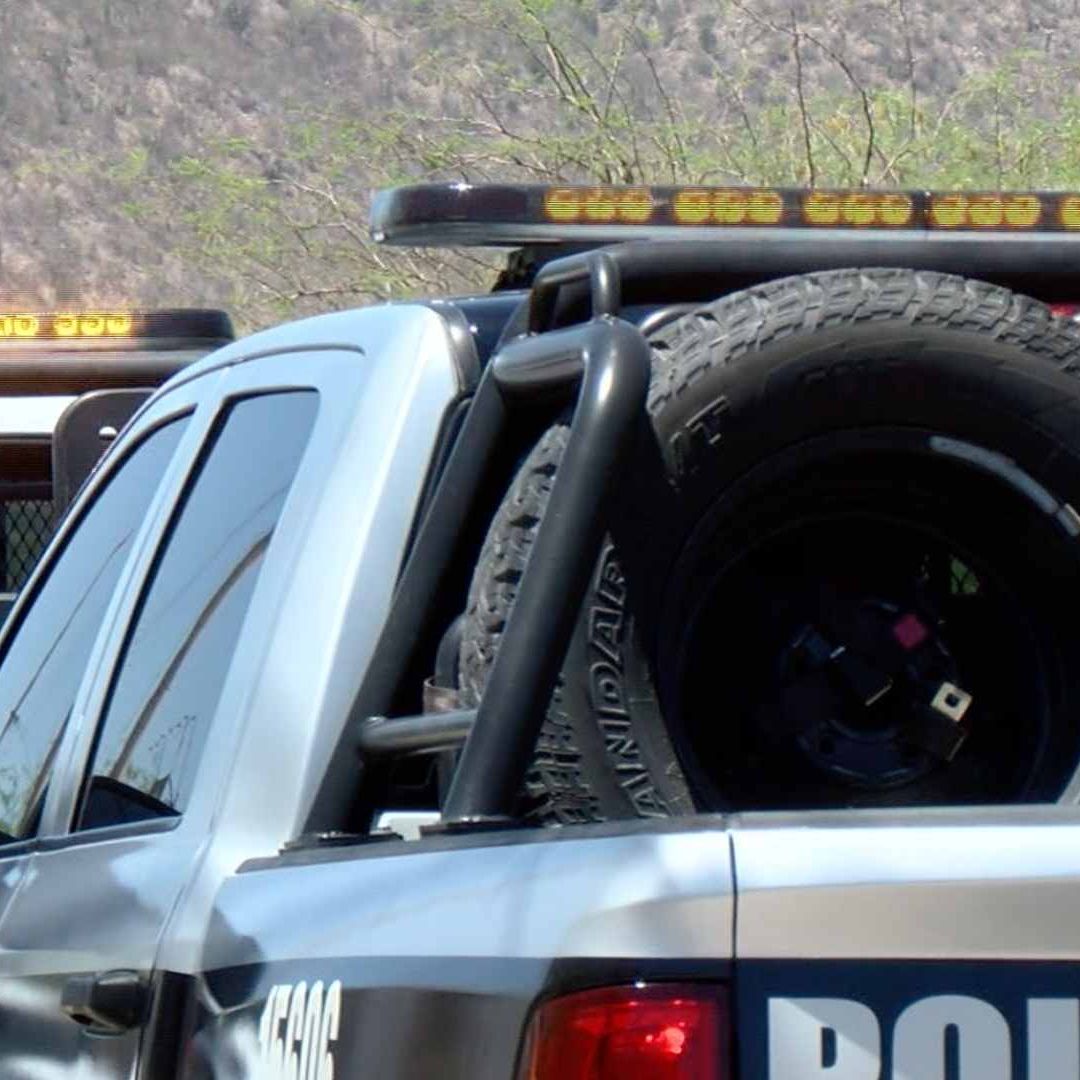 Sujetó Golpeó a Policías e Intento Arrebatarles el Arma en Poblado Miguel Alemán