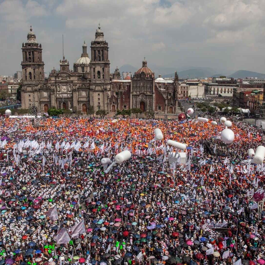 Así se ve el Zócalo durante el mensaje de Claudia Sheinbaum hoy.