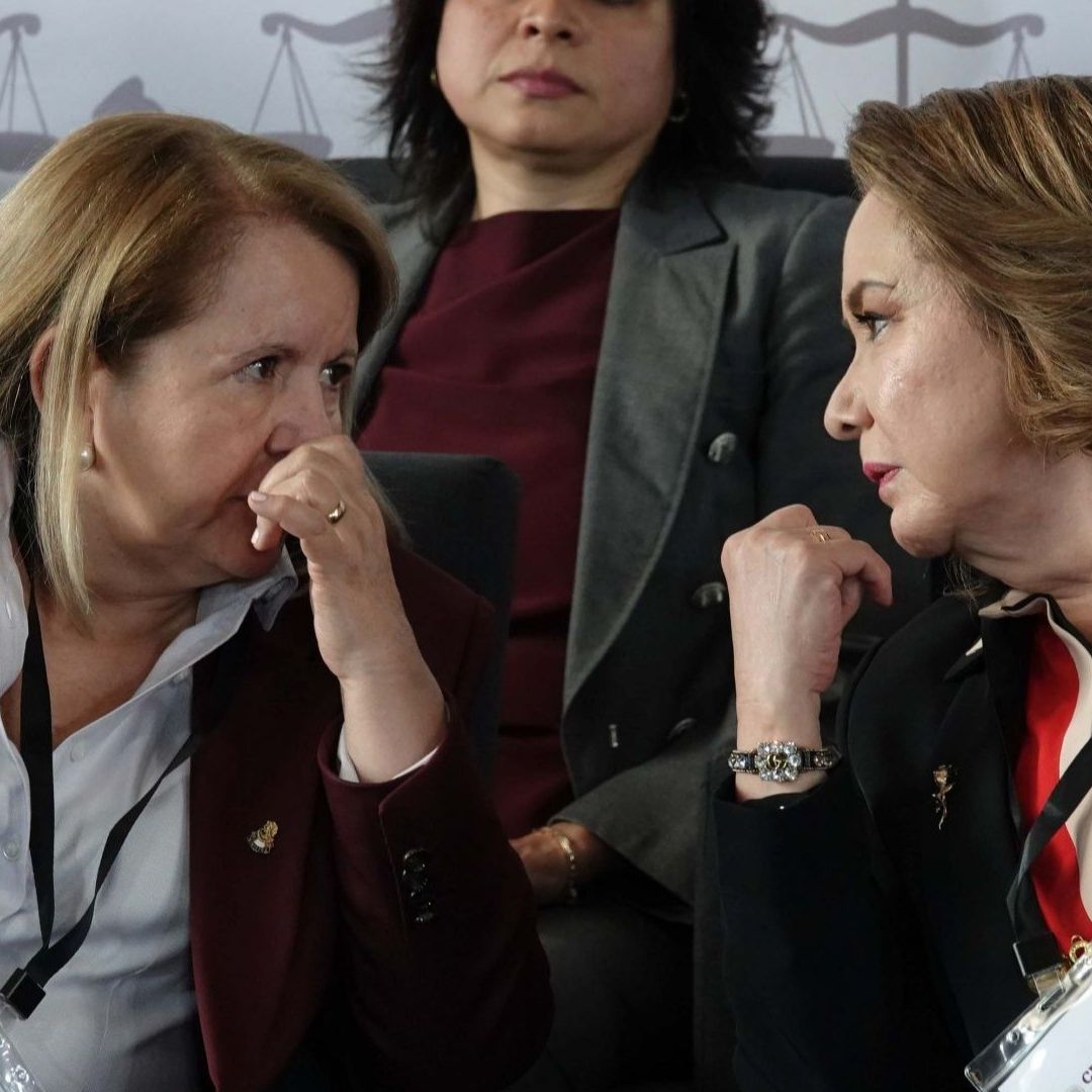 Las ministras de la SCJN Loretta Ortíz y Yasmín Esquivel