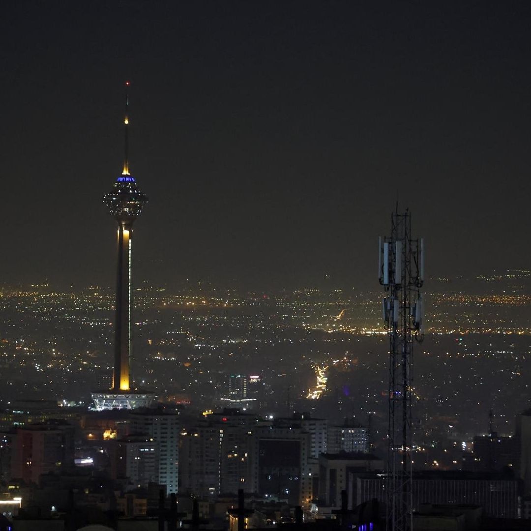SRE Llama a Connacionales en Irán a Mantenerse en Comunicación por Tensión en Medio Oriente