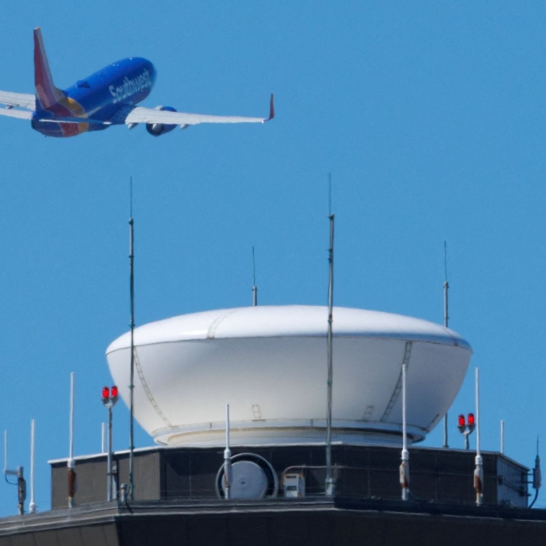 Torre de Control de Aeropuerto de Hollywood Cerrará por Falta de Personal por 'Shutdown' en EUA