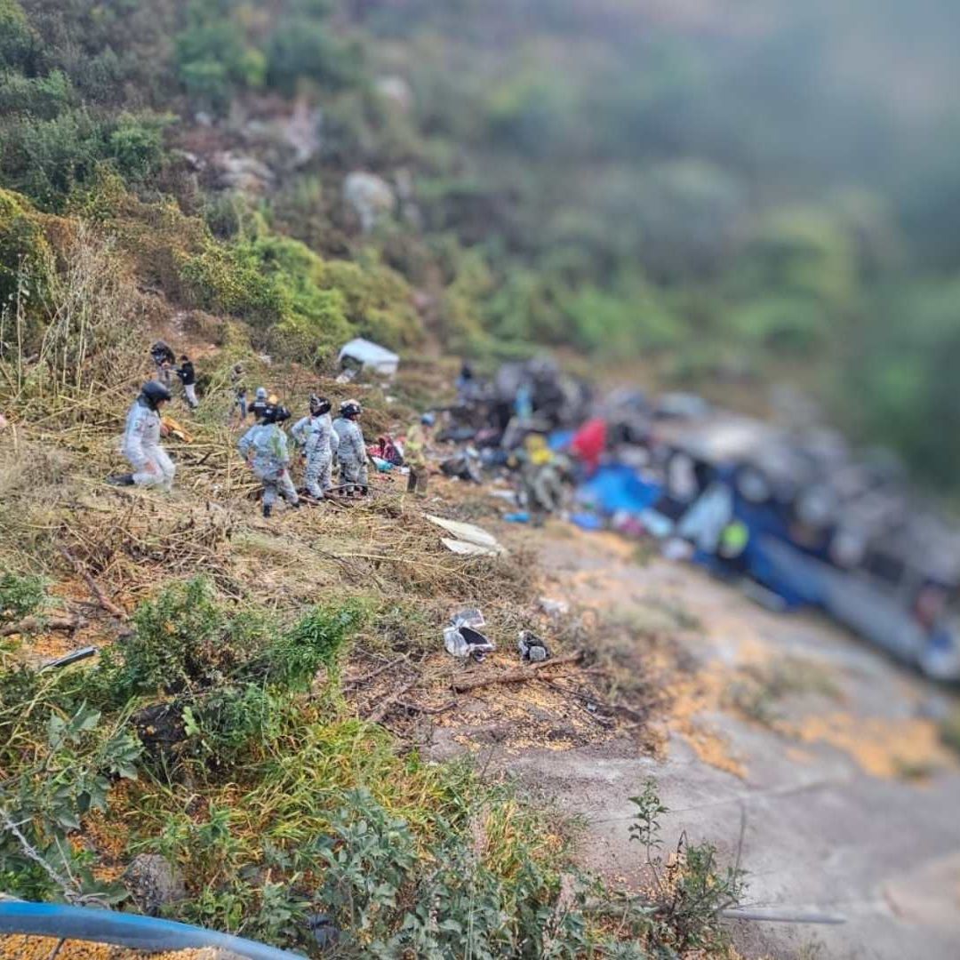 Zacatecas Ajusta a 19 Cifra de Muertos por Autobús que Desbarrancó en Autopista Osiris