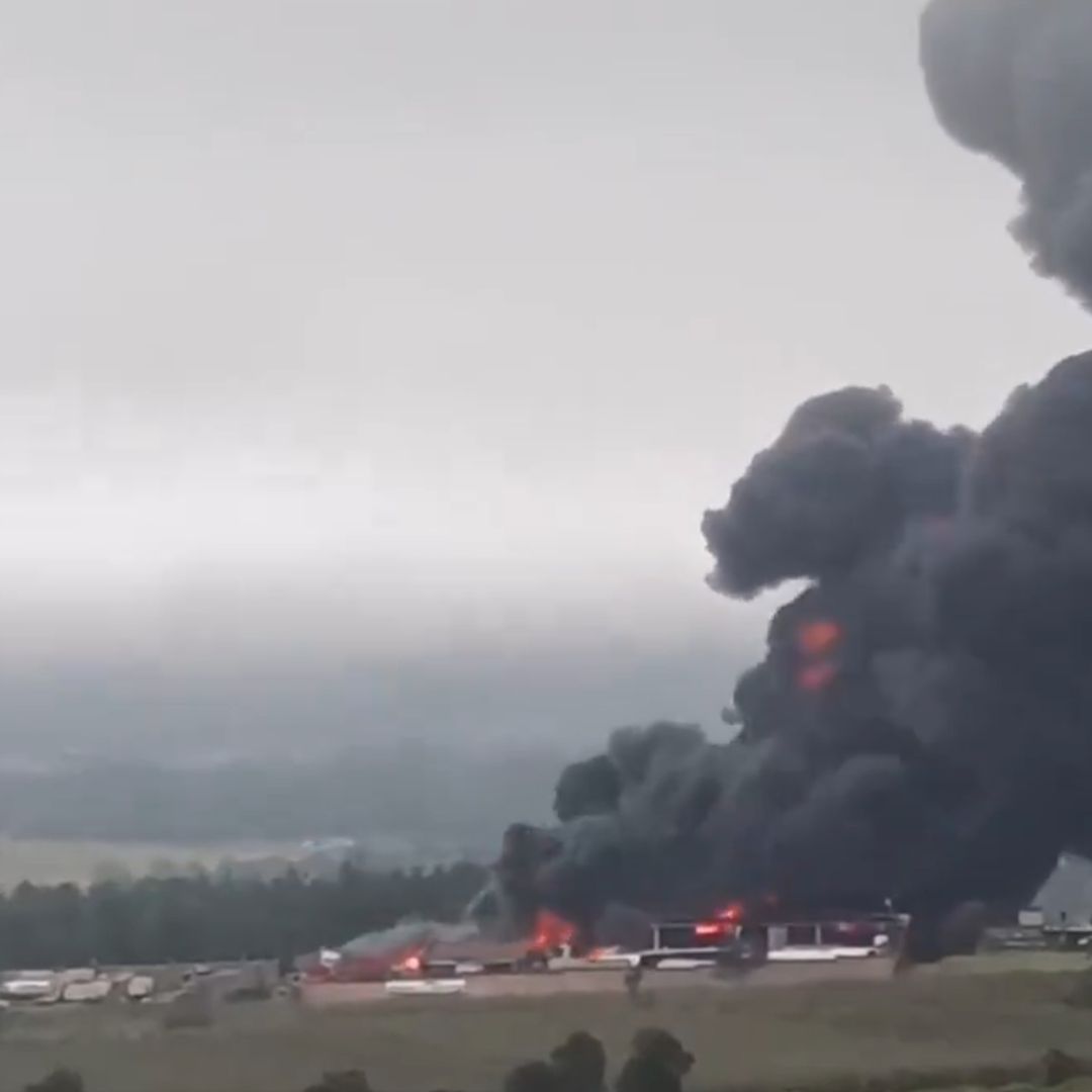 Incendio Consume Fábrica de Aceite Automotriz en Ahuazotepec, Puebla