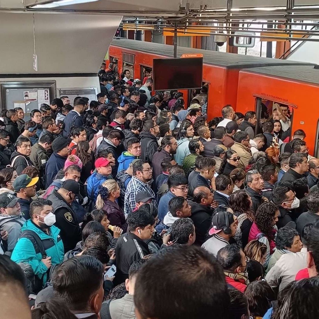 La Línea 7 del Metro CDMX presentó problemas en el servicio y los usuarios reportaron saturación y retrasos