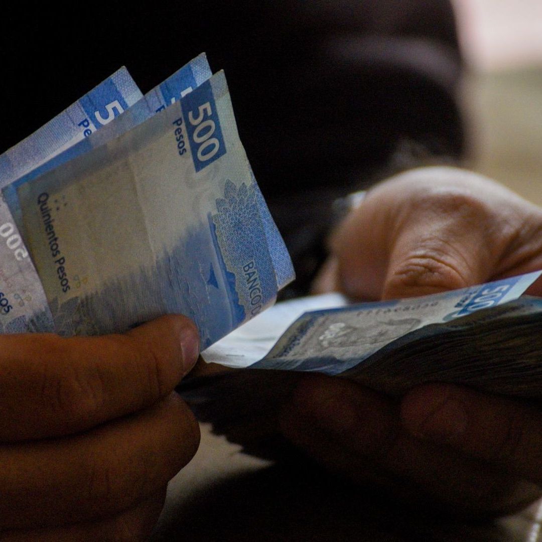 El aguinaldo 2024 de la Pensión IMSS se depositará en el mes de noviembre y existe la duda si tendrán un incremento en el monto