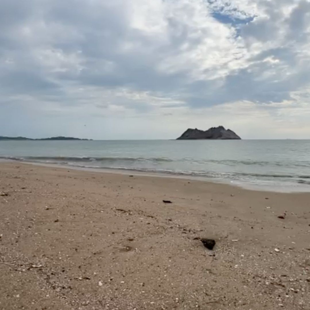 Cierran Playa de Bahía de Kino por Tormenta Tropical Priscila en Sonora