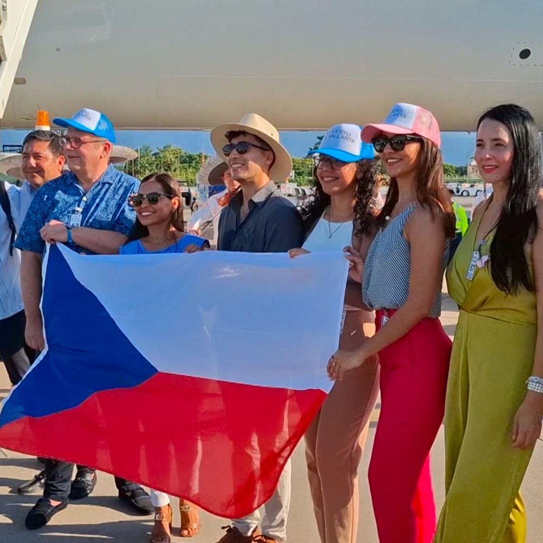 Vuelo internacional de Praga Puerto Vallarta em 2025.