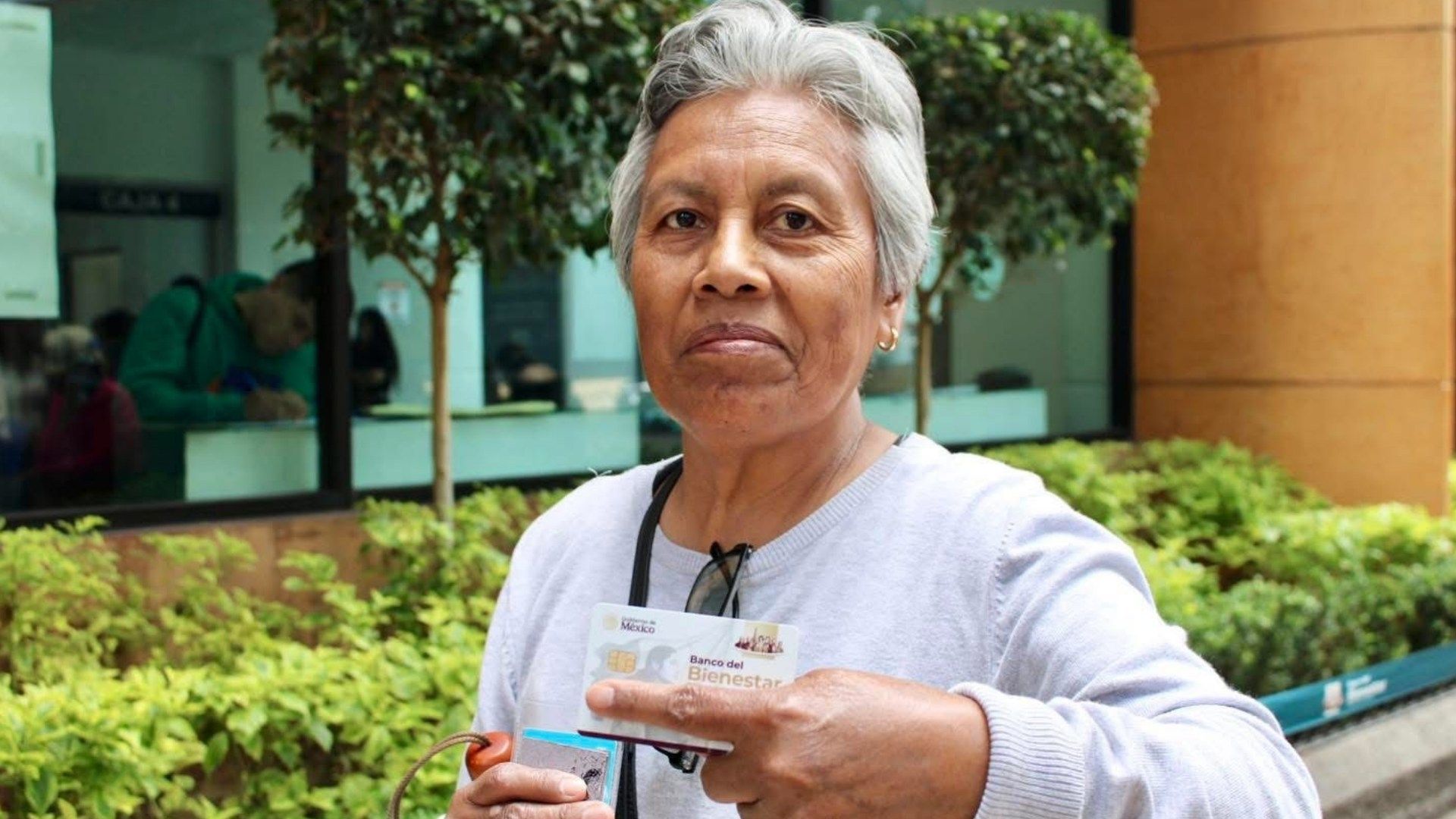 Cómo saber si ya está mi Tarjeta de la Pensión Mujeres Bienestar 2025 formas de checar estatus de entrega en octubre 2025