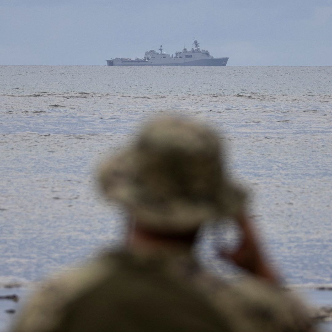 Petro Dice que Hay Indicios de que Lancha Bombardeada por EUA en El Caribe era Colombiana