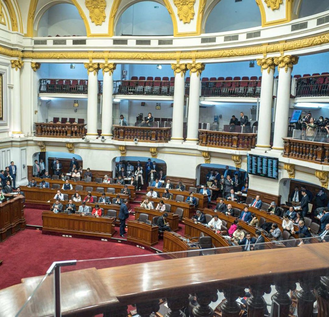 Llega Dina Boluarte a Congreso de Perú para Defenderse ante Propuesta de Vacancia Presidencial