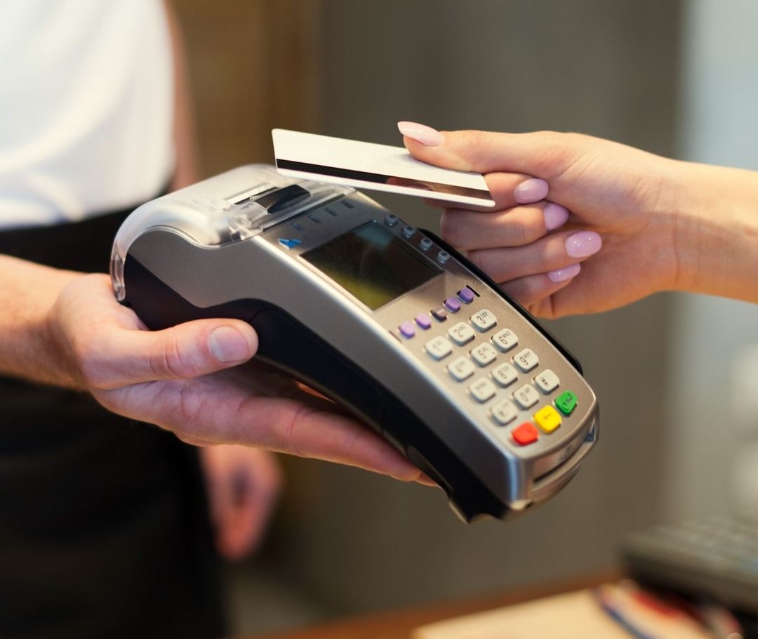 Apenas el 5% de los pagos se hacen de manera contactless, pero cada vez más servicios lo contemplan