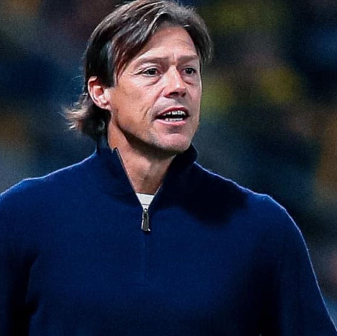 Almeyda dice que quiere quedarse mucho tiempo más en Grecia. Foto FB AEK FC / ΠΑΕ ΑΕΚ