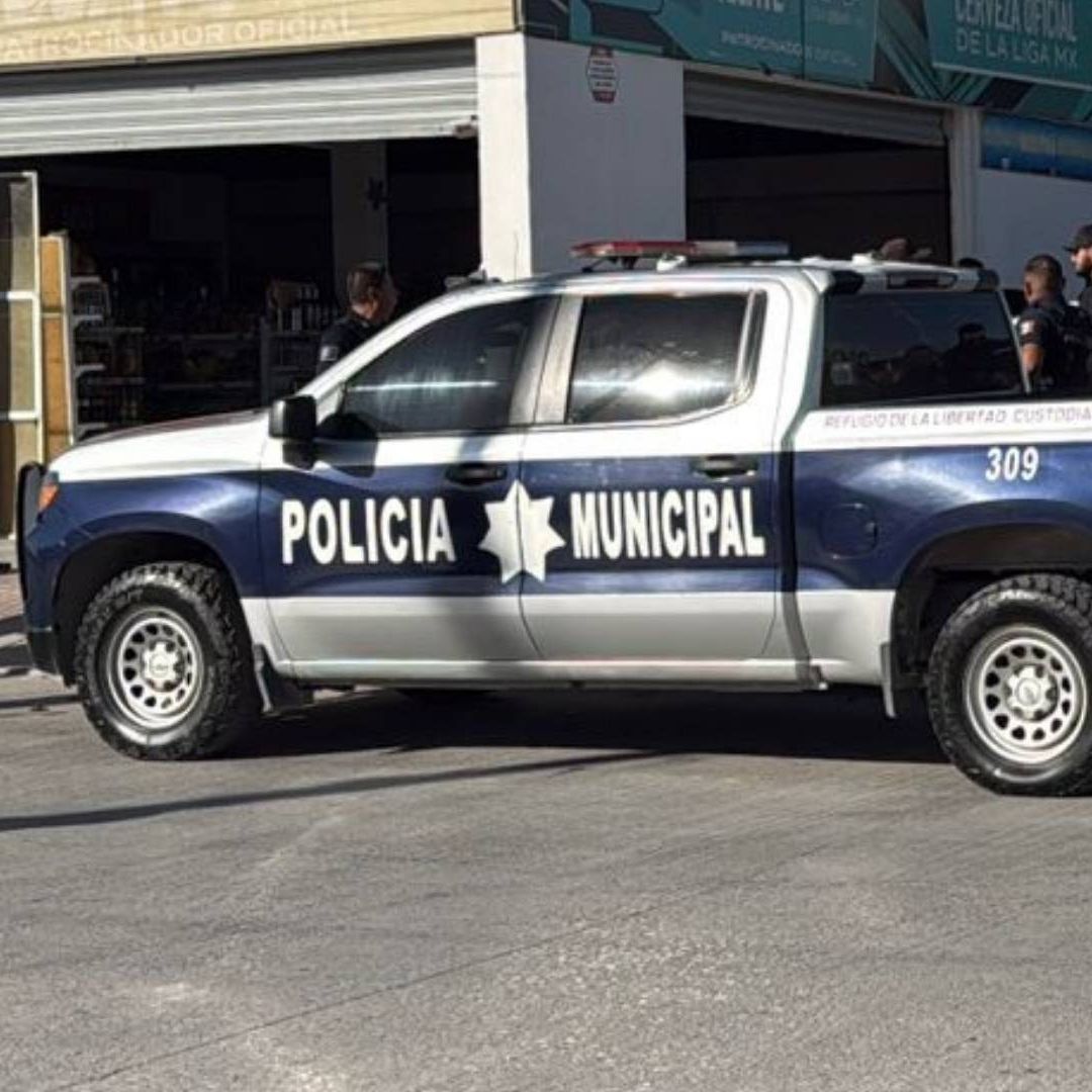 Elementos de la Policía y la AEI