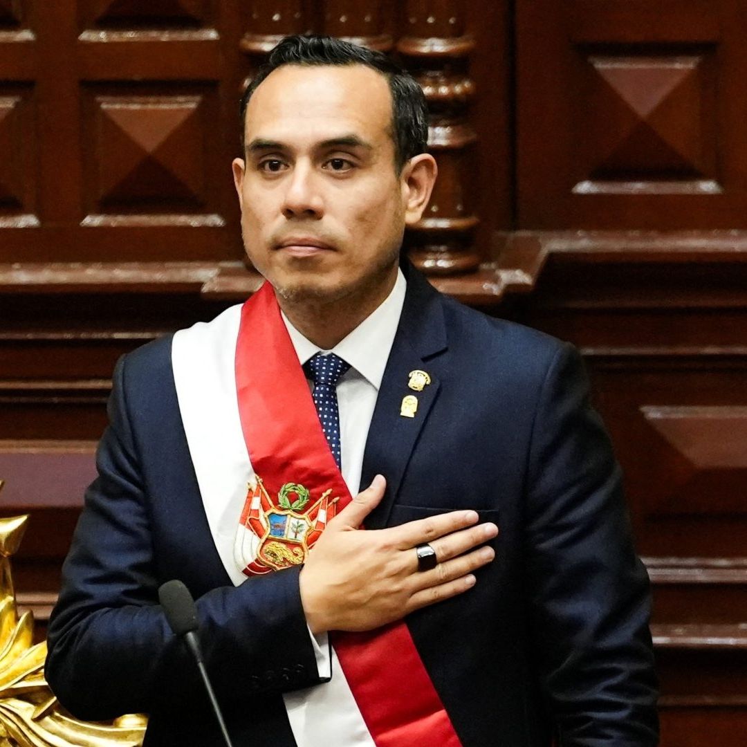 Asume como Presidente de Perú, José Enrique Jerí Oré, Luego de Destitución de Dina Boluarte