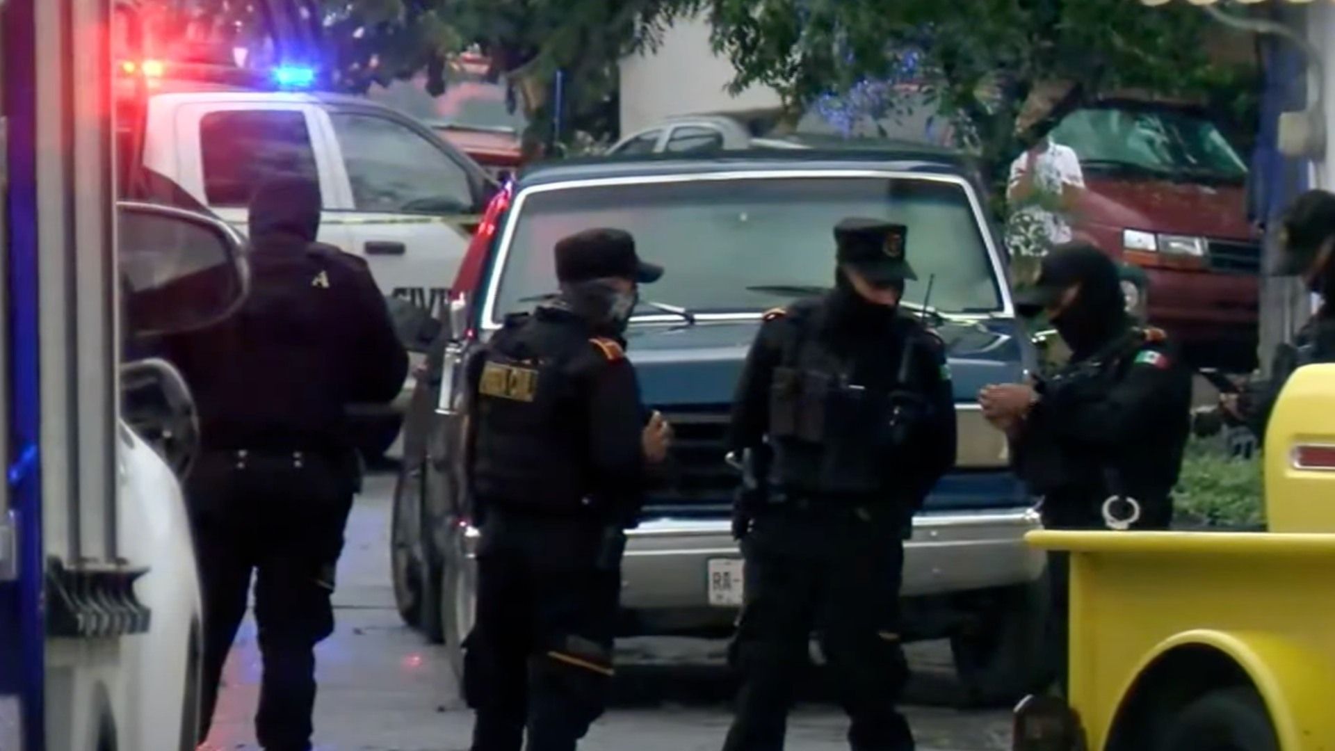 Policías