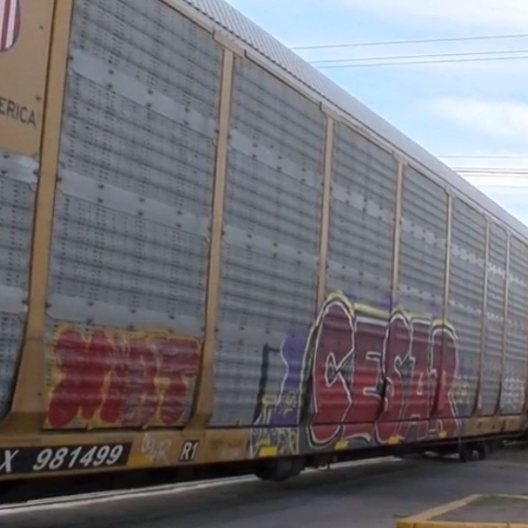 Mujer Joven Resulta Lesionada de Gravedad Tras ser Arrollada por un Tren en Ciudad Obregón