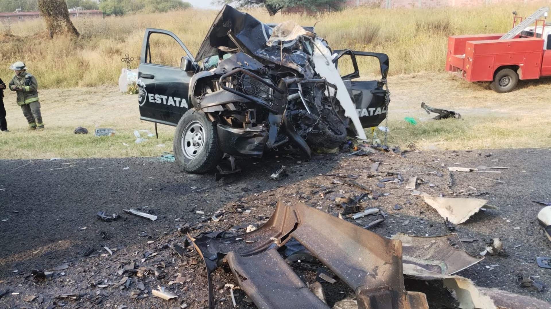 Mueren dos policías estatales en accidente carretero en jalostotitlán