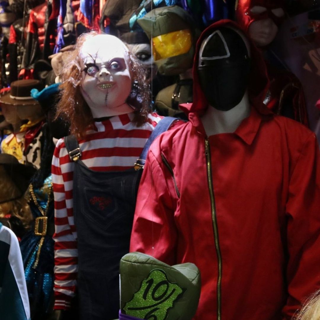 N+ Podcast | Prohíben Disfraces de Halloween por Violencia, Muertos por ‘DANA’ y Agenda Cultural