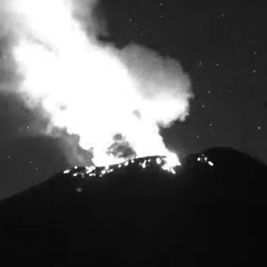 Video | 'Don Goyo' Se Hace Presente con Explosiones y Material Incandescente