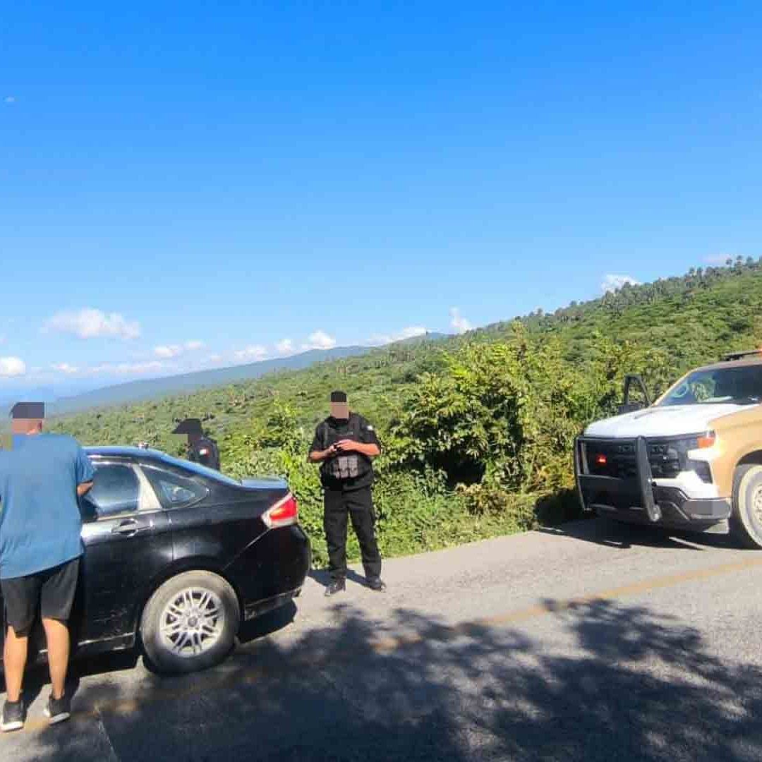 Familia Cae a Barranco en Carretera de Tamaulipas; se Dirigían a El Mante
