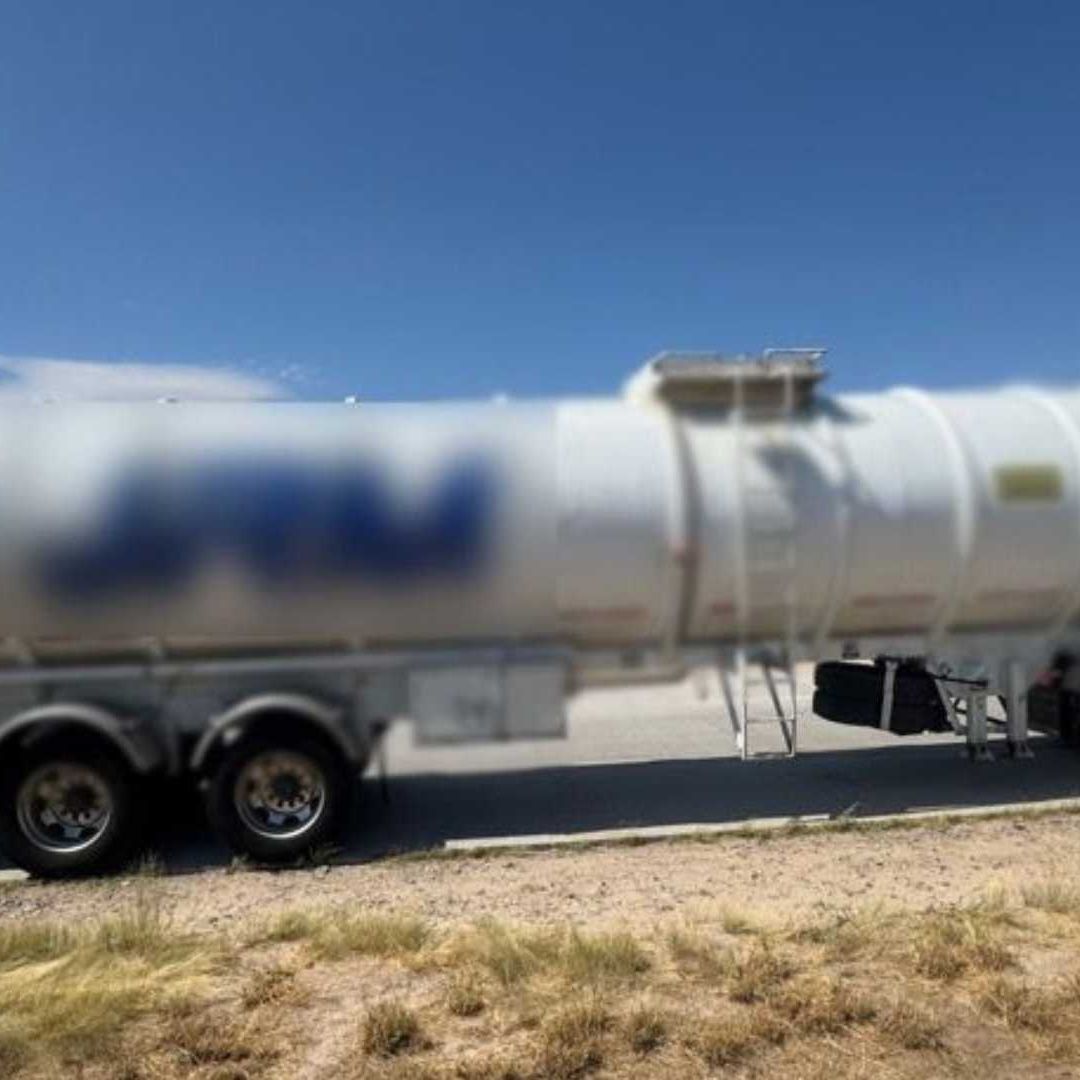 Detienen a Dos Personas por Transportar Hidrocarburo Ilegal en Carretera Guaymas-Hermosillo