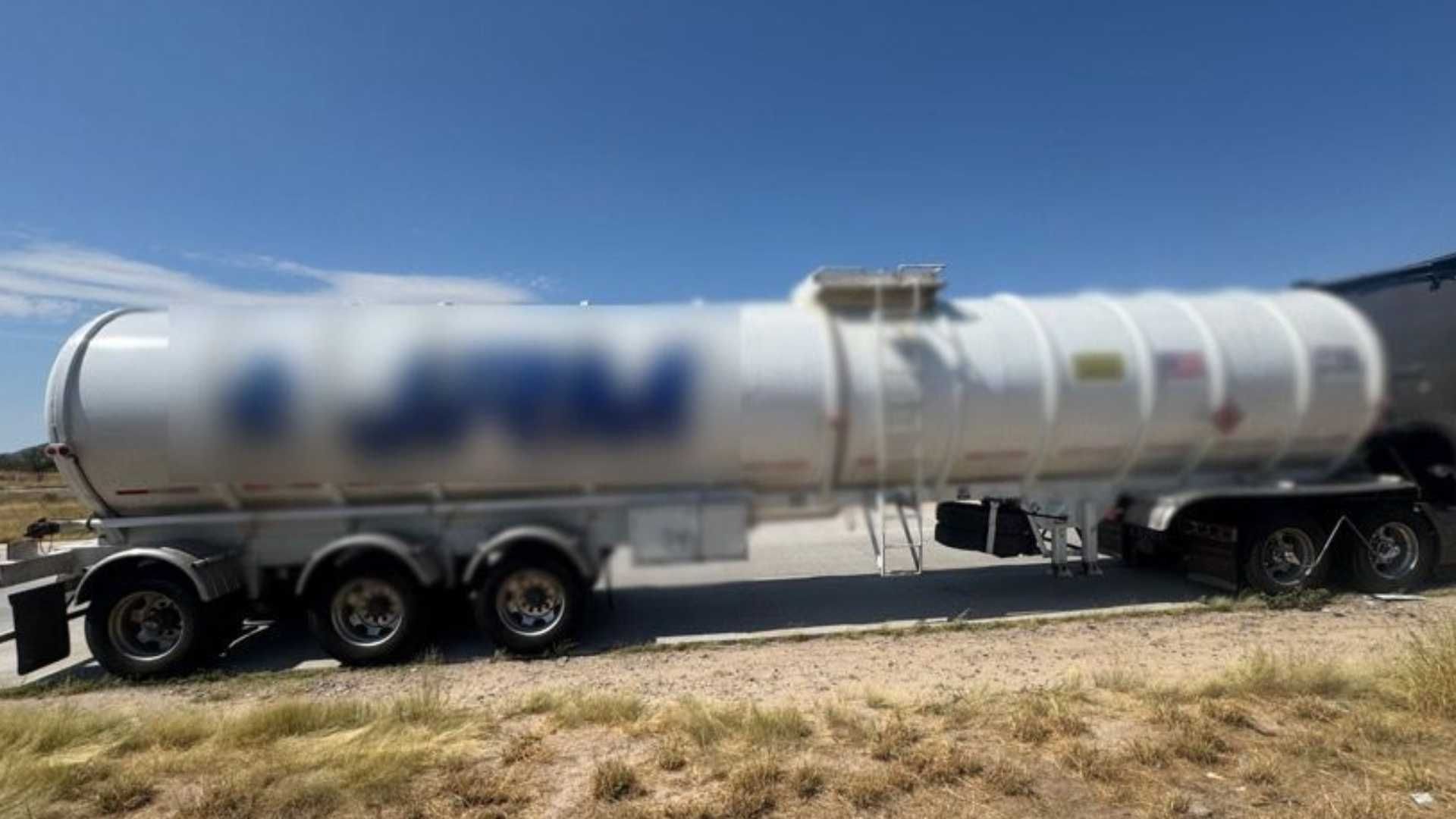 Detienen a Dos Personas por Transportar Hidrocarburo Ilegal en Carretera Guaymas-Hermosillo