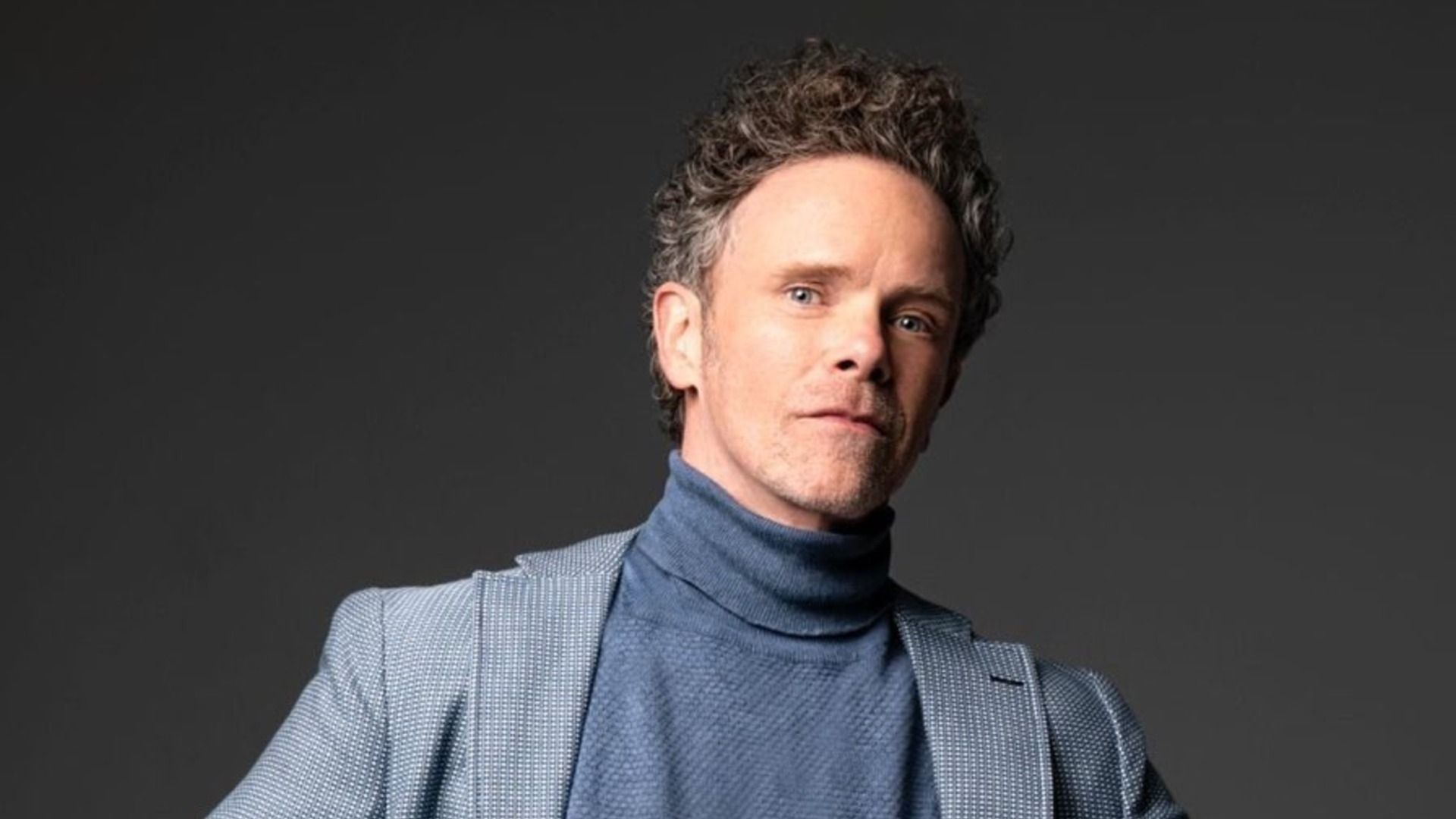 Jimmy Shaw, actor estadounidense que triunfo en producciones como 'El Tiempo Entre Costuras'