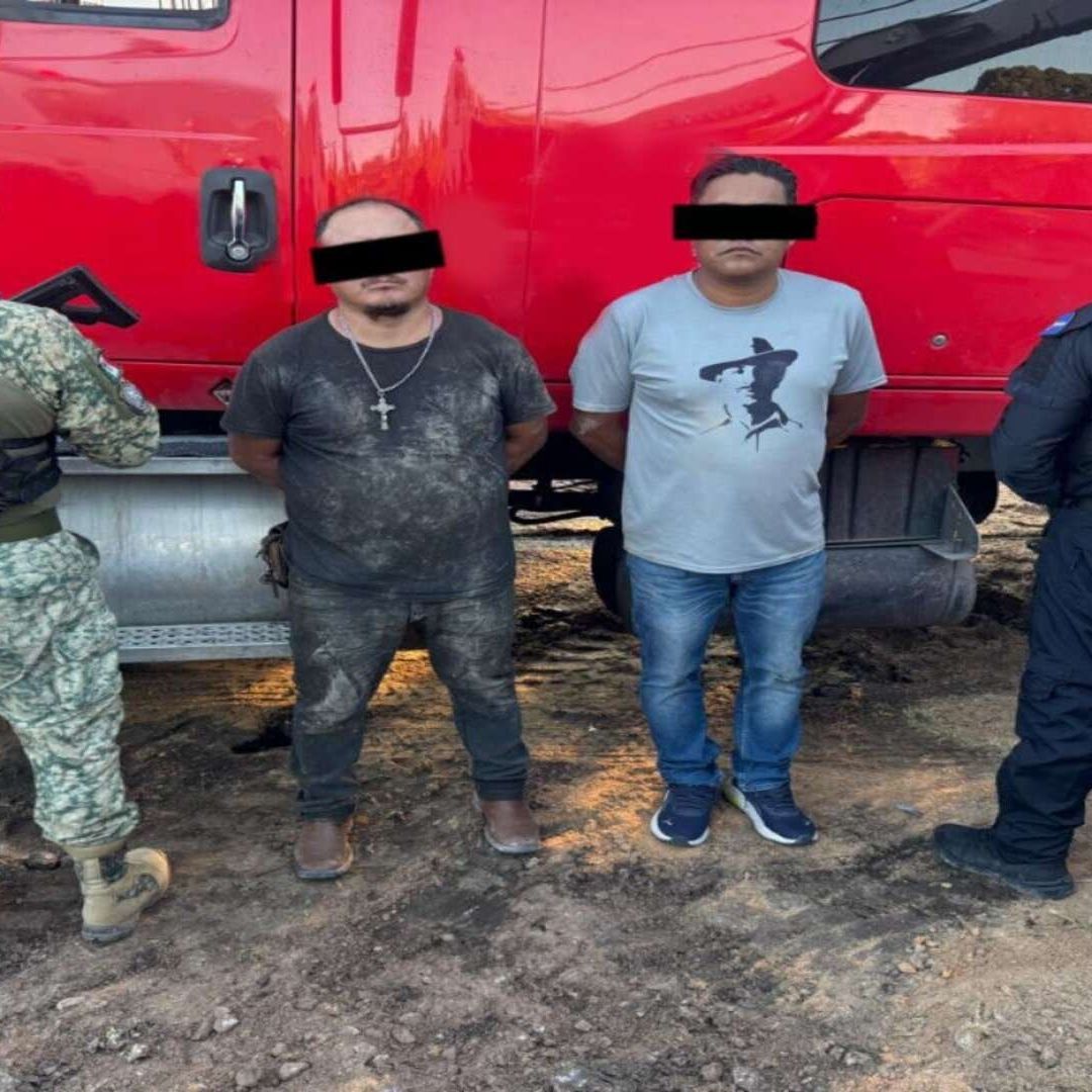 Roban Tractocamión con Mercancía y lo Recuperan en la Carretera de San José Iturbide Guanajuato I N+ Bajío