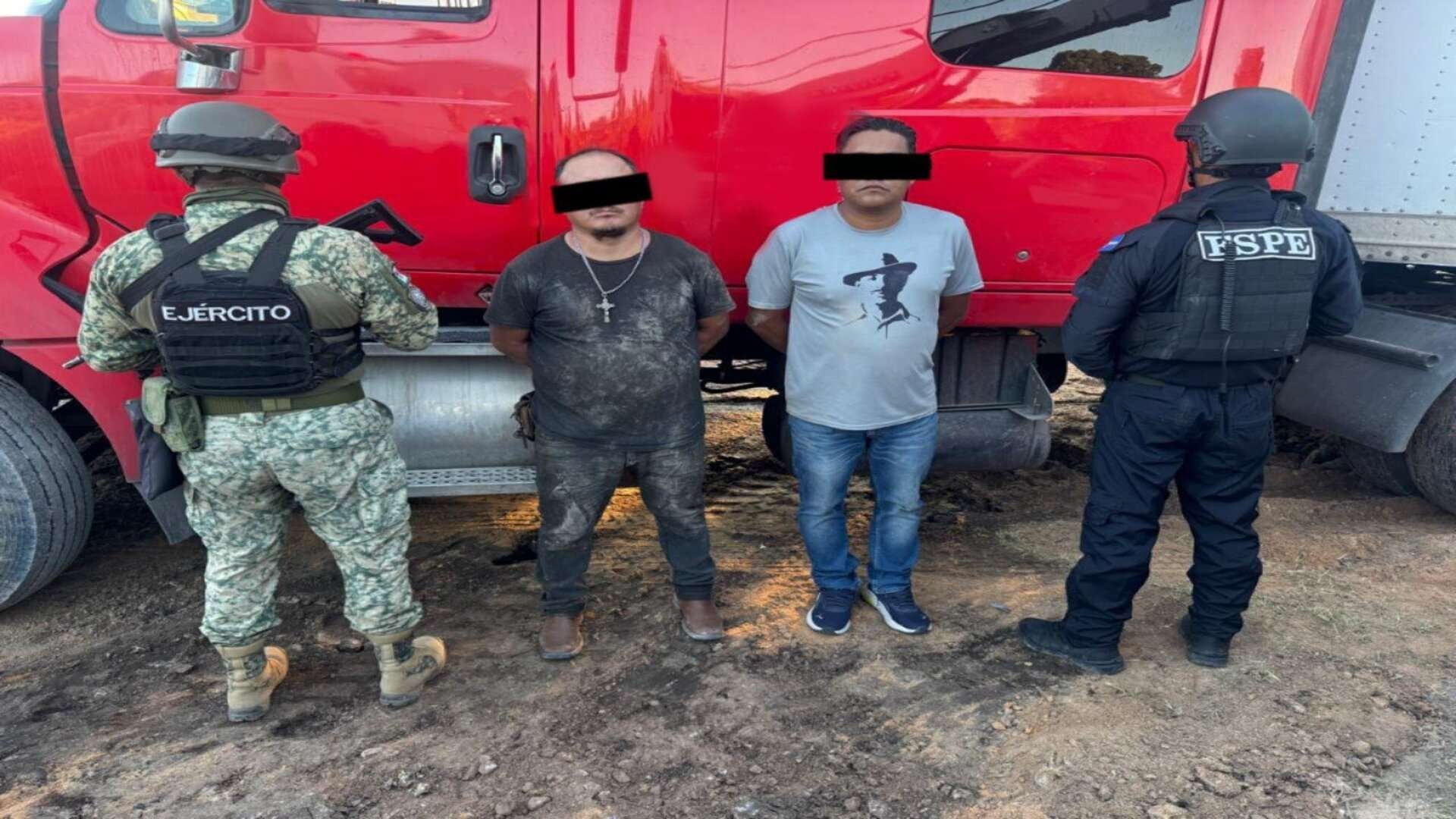 Roban Tractocamión con Mercancía y lo Recuperan en la Carretera de San José Iturbide Guanajuato I N+ Bajío