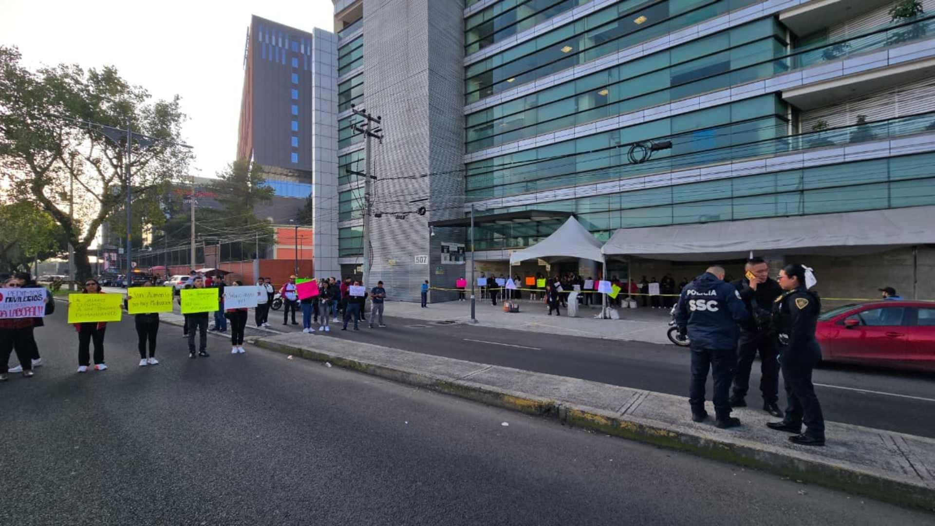 Paro nacional de trabajadores del SAT