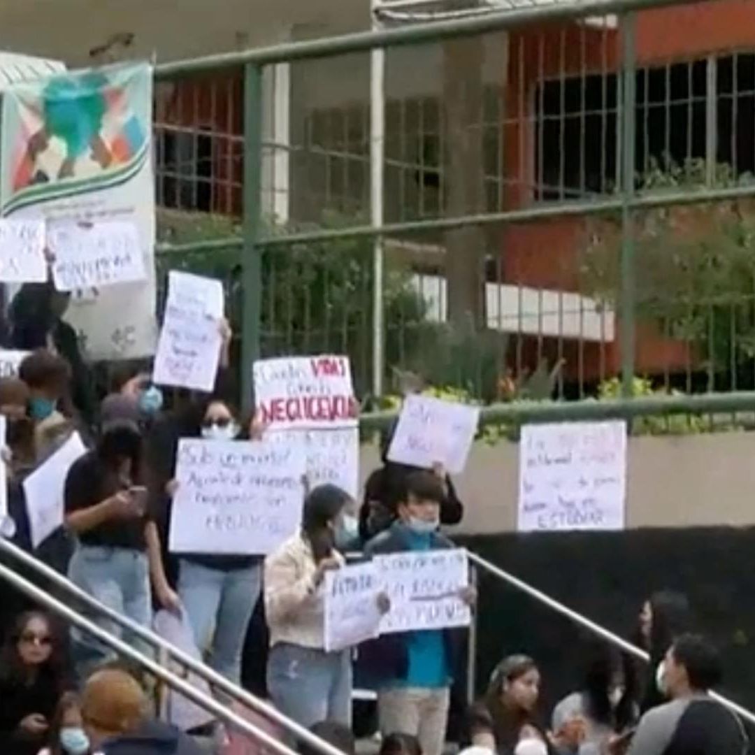 Estudiantes Universidad Veracruzana se Manifiestan Muerte Alumna Inundaciones Zona Norte Veracruz