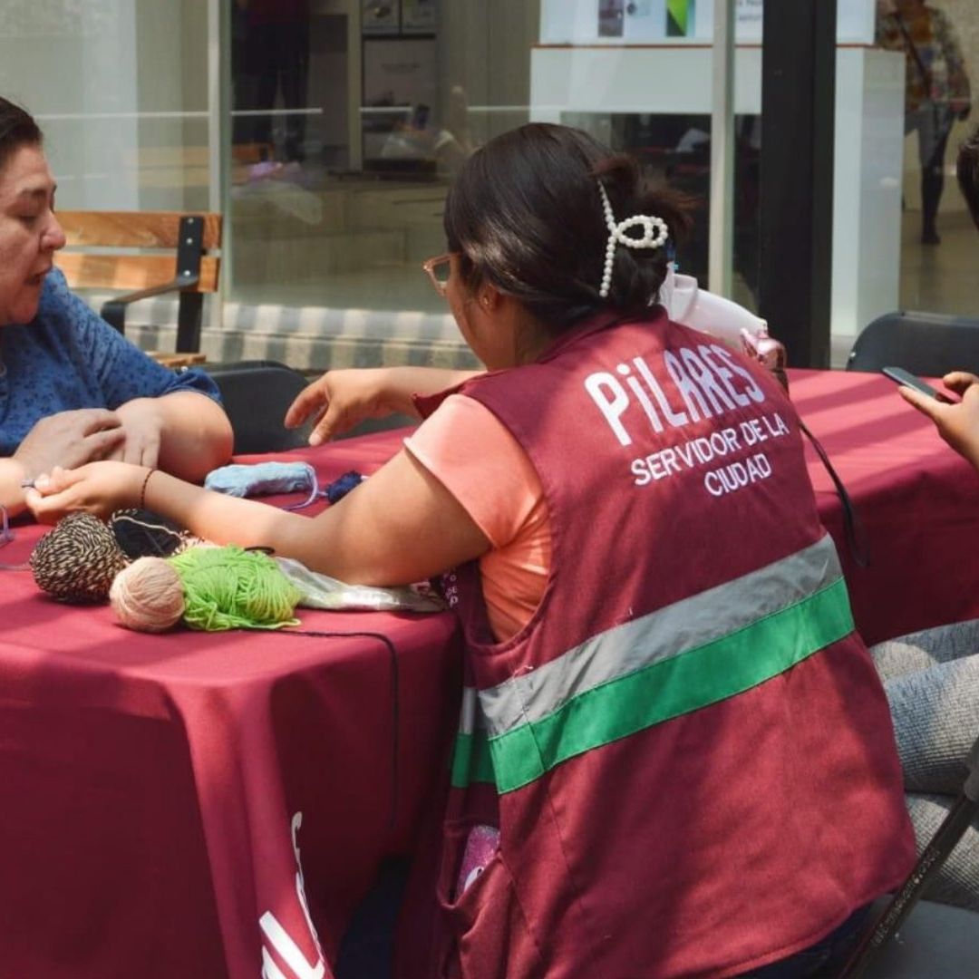 Quiénes pueden registrarse a la convocatoria de la Beca Pilares CDMX en 2025 y requisitos