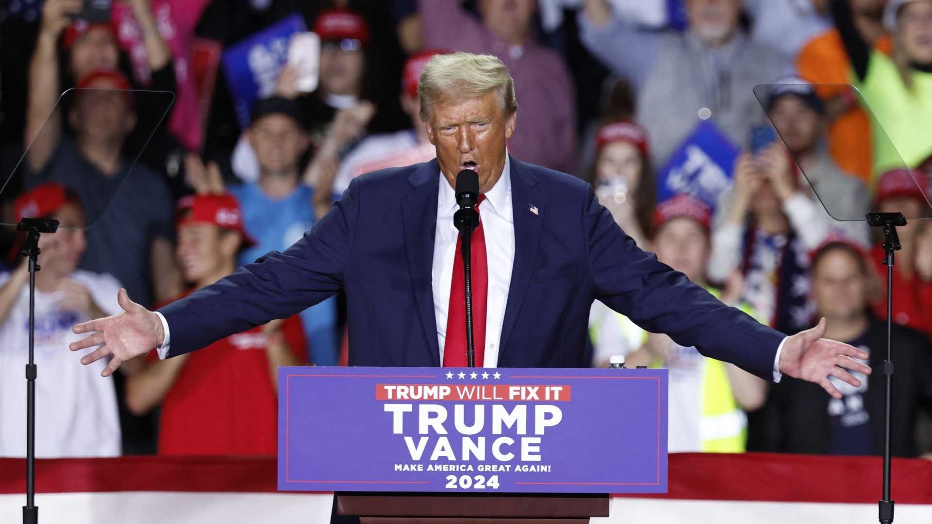 Donald Trump en un mitin en 2024