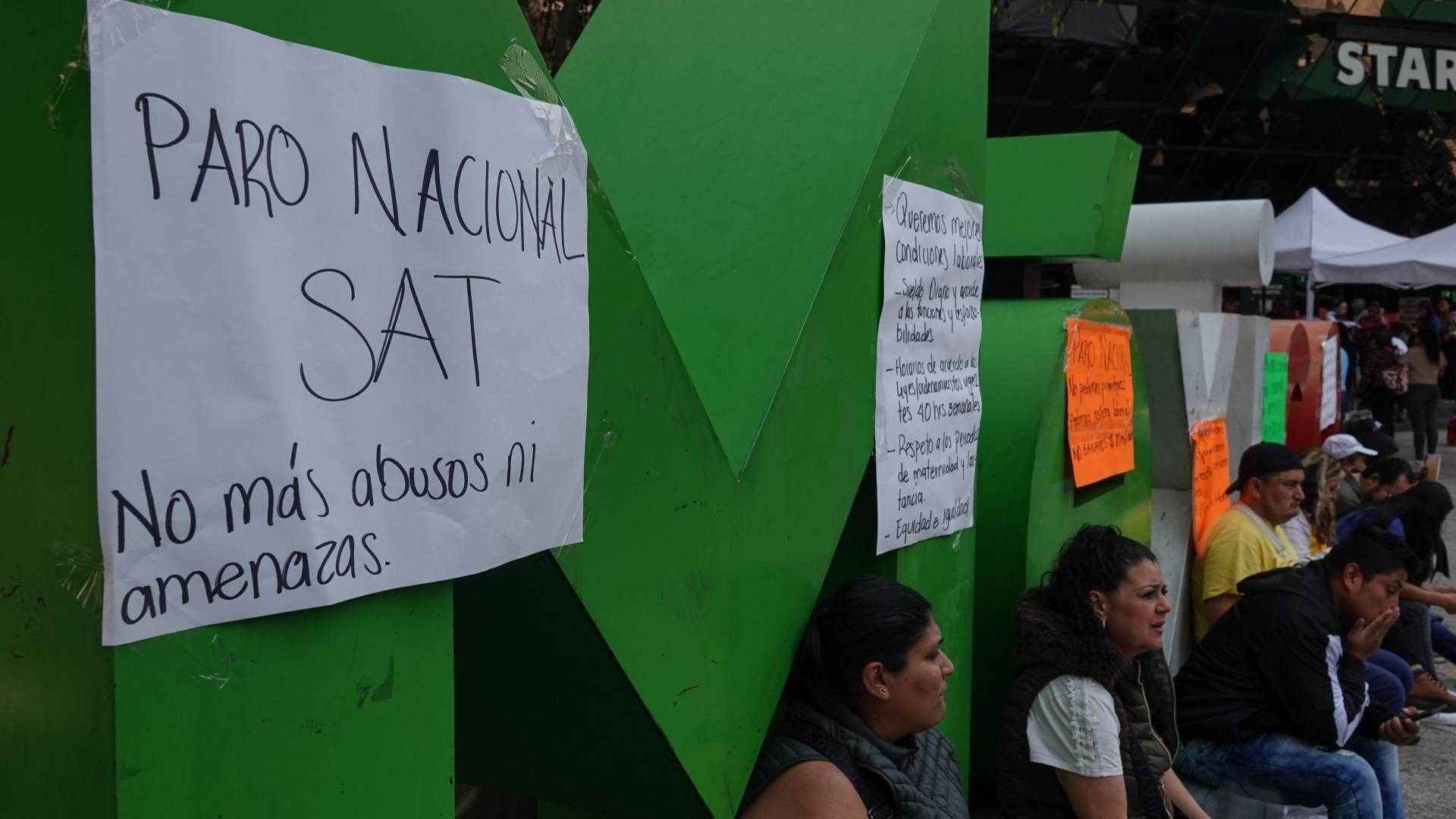 Paro nacional de trabajadores del SAT