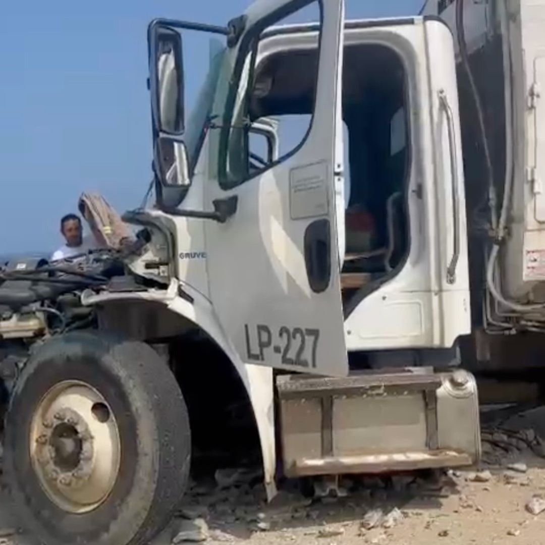 Camión de basura choca en el Malecón Costero de Coatzacoalcos