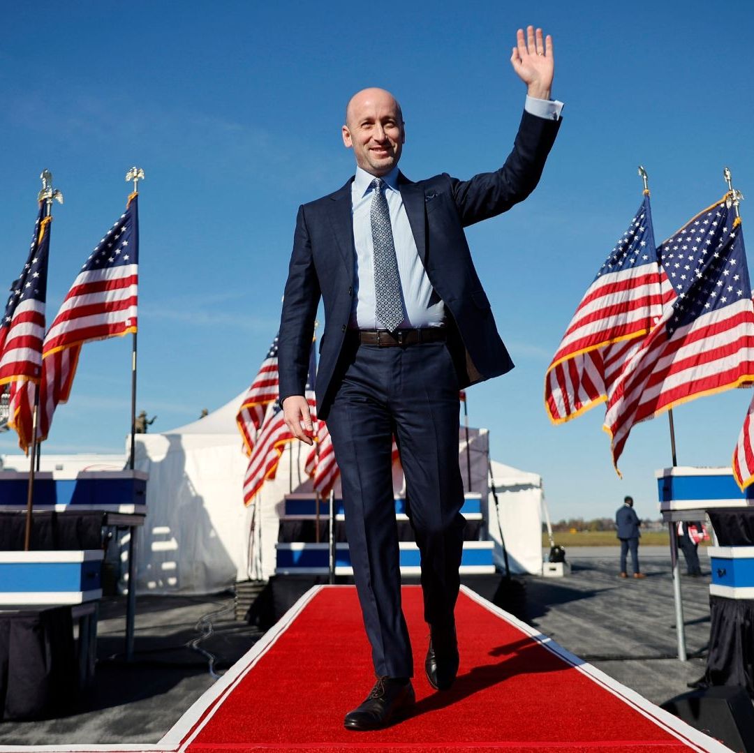 Stephen Miller como Jefe de la Casa Blanca en gobierno de Trump