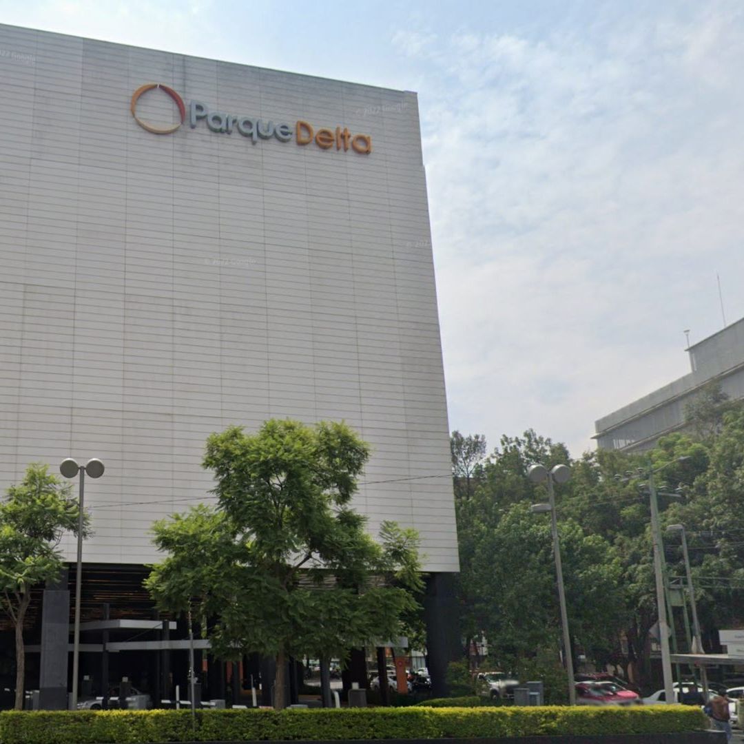 La plaza comercial continuó con sus actividades normales