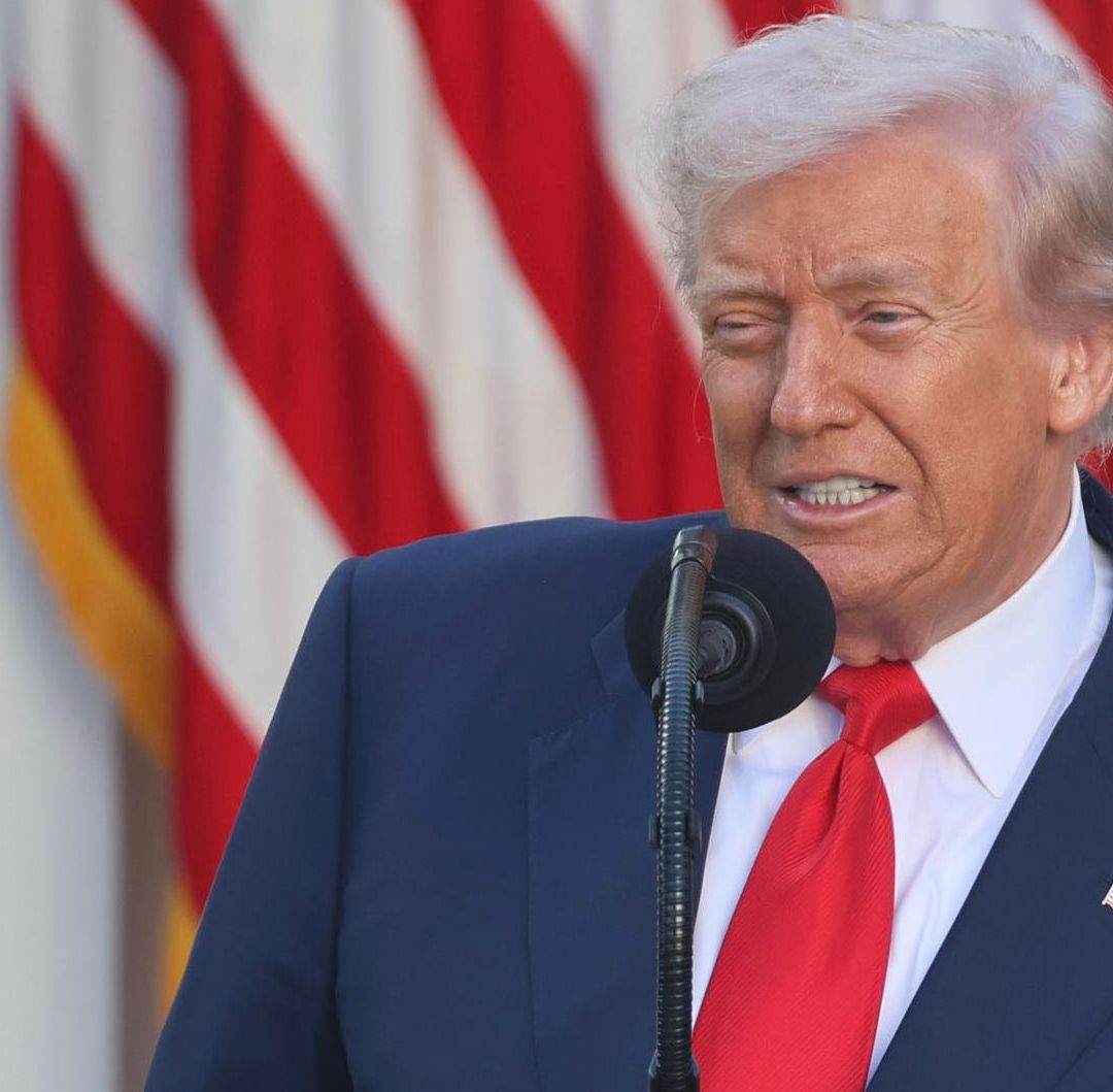 Donald Trump Conmuta Pena a George Santos y Ordena su Liberación Inmediata